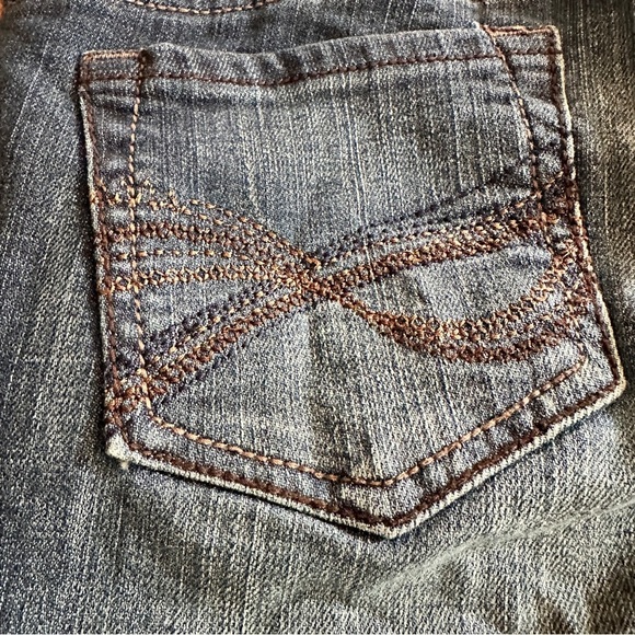 Refuge Runway Everyday Mid Rise Boot Jeans Size 6 - Picture 10 of 14